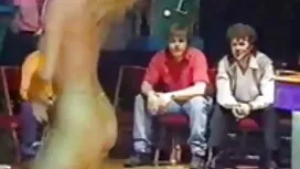 شقراء واسم سكسي اجنب ...
