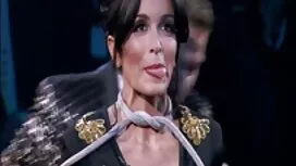 المرأة الحمار كبيرة  ...