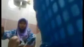 قيء الماعز سكس اجنبي ...