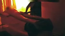 رجل يسقط أمامها سكس  ...