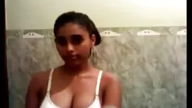 مصممة تماما افلام سك ...