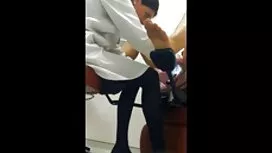 الآسيوية مع الثدي ال ...