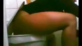اثنين حلق كس مهاجمة  ...